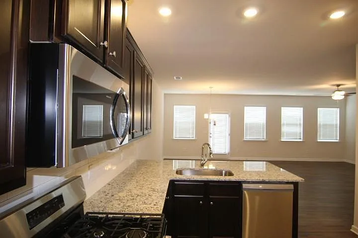 51 Briarwood Dr — Photo 12