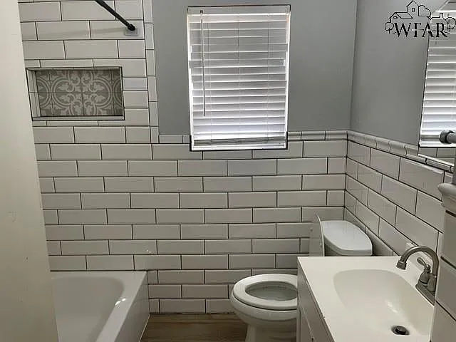 4701 Augusta Ln — Photo 7