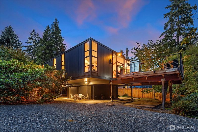 3rd image of 220 130th Avenue SE