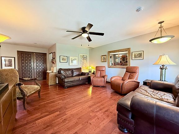 5th image of 1710 Arolyn Dr