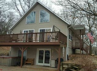 11735 Barnes Ferry Rd, La Porte City, IA 50651