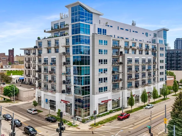 601 E Ogden Ave, Milwaukee, WI 53202
