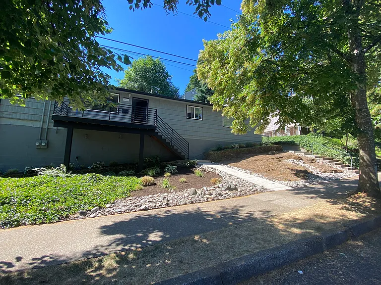 2920 NW Upshur St — Photo 28