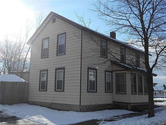 2nd image of 47 N Fulton St