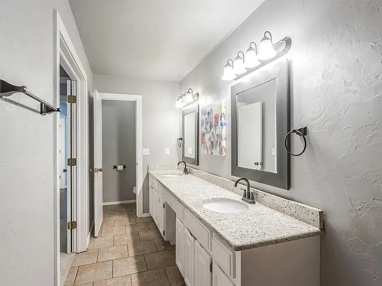14016 Apache Dr — Photo 20