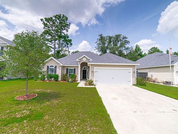 3rd image of 119 Spoonbill Cir
