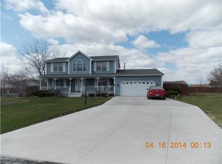 6946 Christi Ln, Niagara Falls, NY