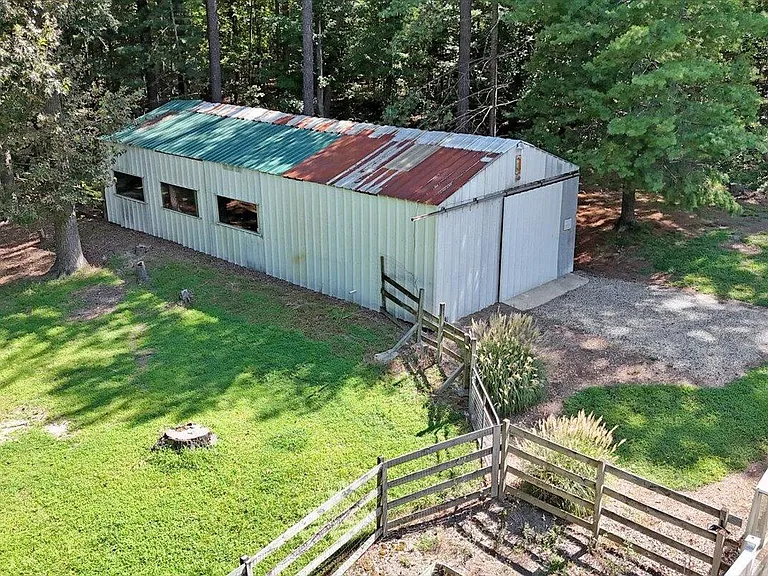 2129 Kelly Rd — Photo 52