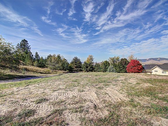 5th image of 1002 Hillside Ct