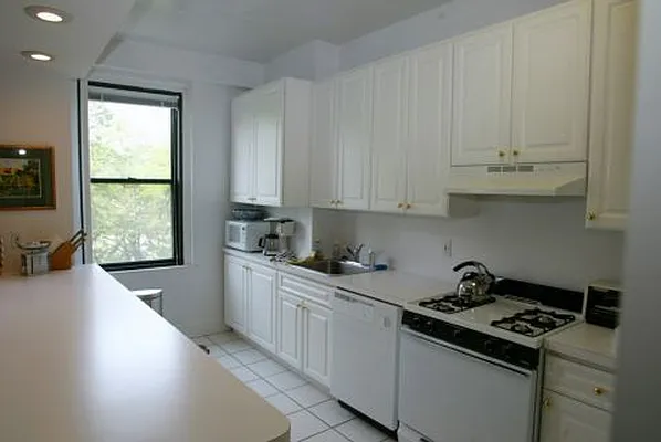 Rented by Alta Real Estate | media 12