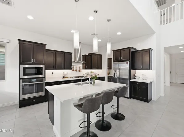 114 E PASARO Drive, Phoenix, AZ 85085