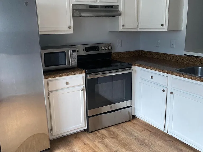 14919 Enterprise Ln — Photo 10