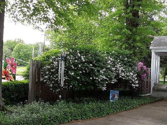 2nd image of 285 Wildwood Dr