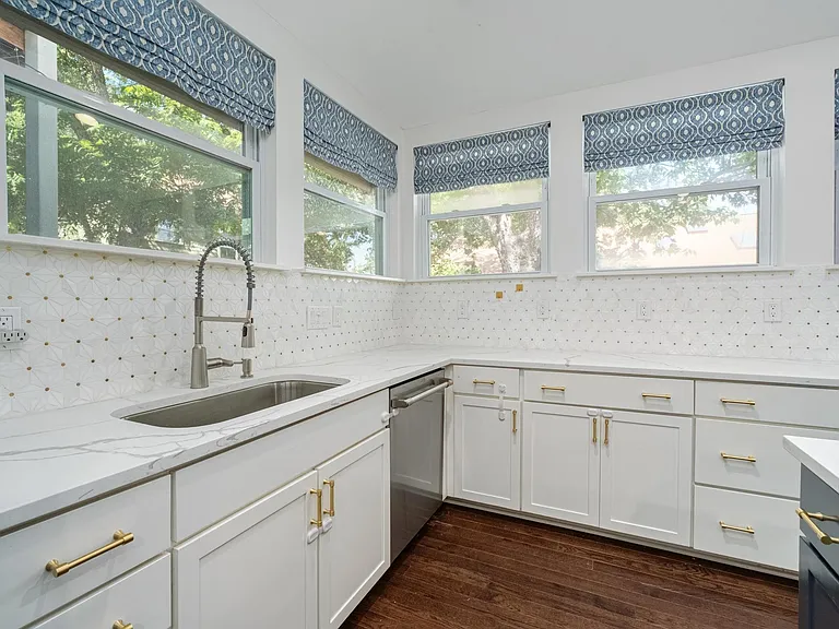 307 W Annie St — Photo 11