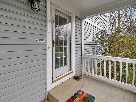 3rd image of 5099 Cherry Blossom Way