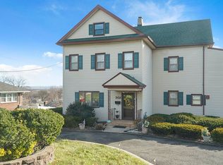 301 Grove St, Clifton, NJ 07013