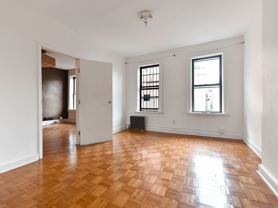 1st image of 93 Allen St #8
