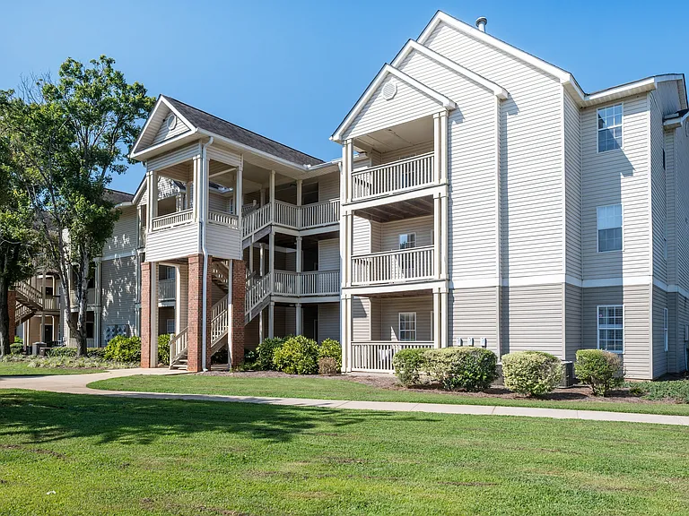 Galleria Park Apartments — Photo 9