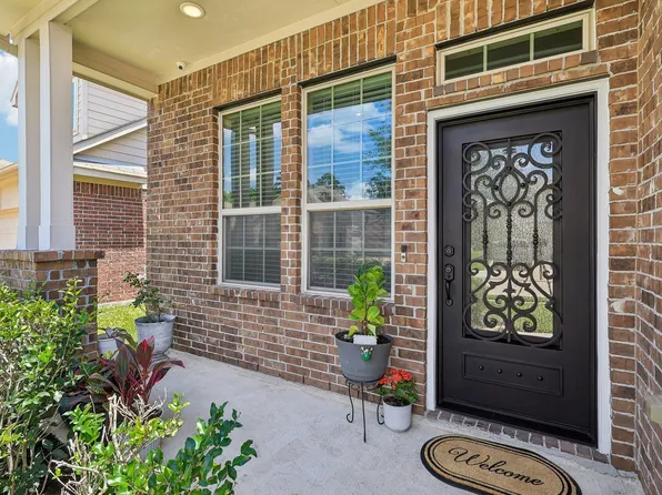 6110 Carpenters Cove Ln, Houston, TX 77049