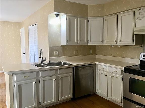 5th image of 7143 Pebble Park Dr #1