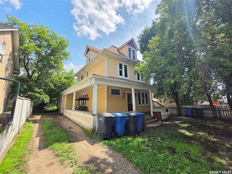 1st image of 1072 104th STREET