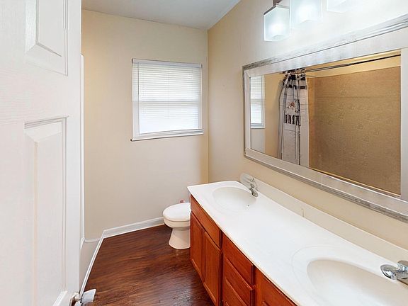 5th image of 1667 Costigan Dr
