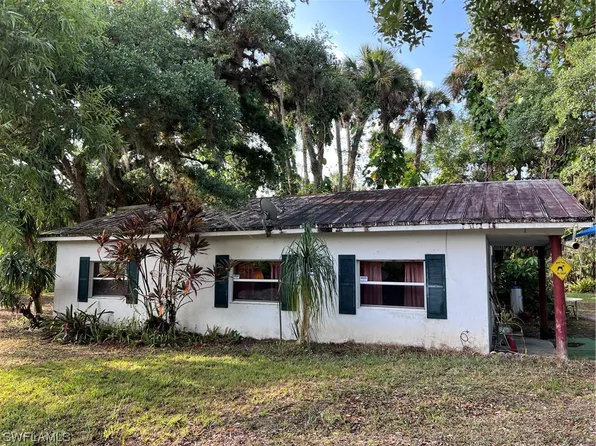 1236 Hartman Plant Rd, Palmdale, FL 33944