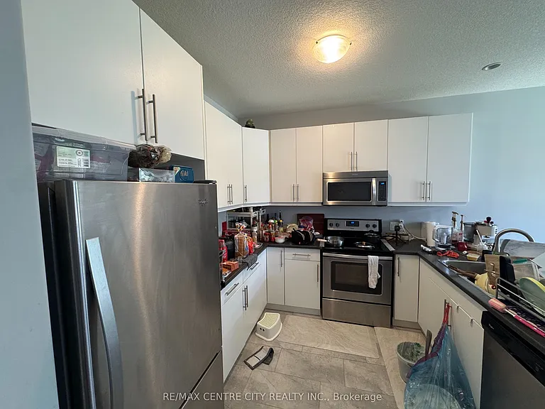 751 Freeport St — Photo 7