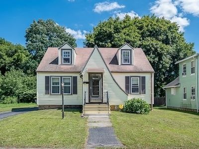 4 Grammont Rd, Worcester, MA, 01607