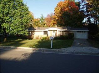 2655 Easy St, Ann Arbor, MI 48104