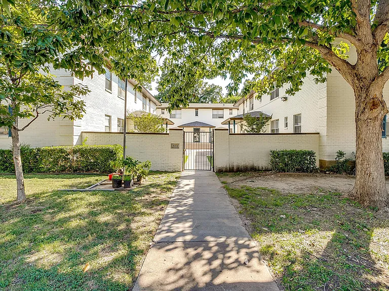 3417 S University Dr #D — Photo 1