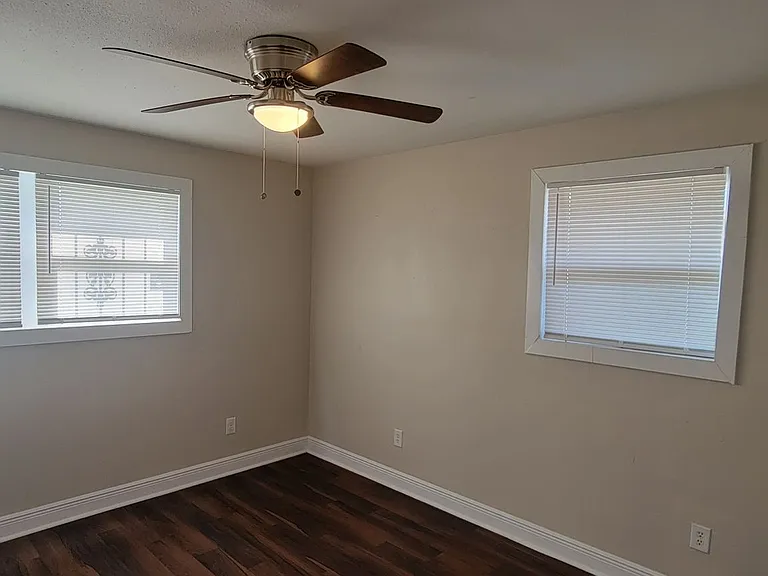 4541 Bonita Dr — Photo 6