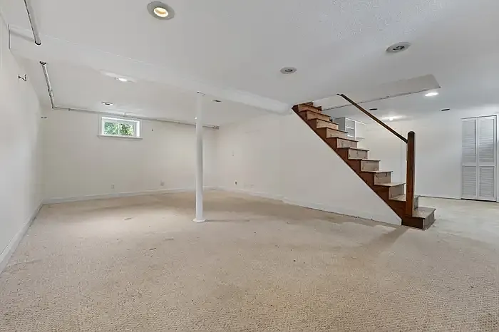 463 Lincoln St — Photo 4