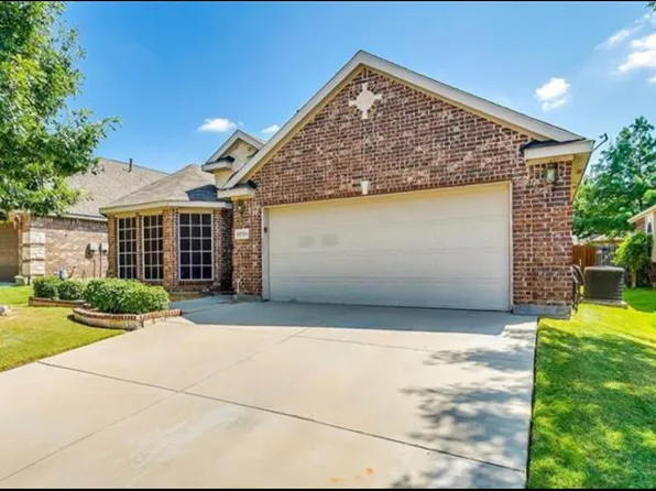 11724 Wild Pear Ln, Fort Worth, TX 76244