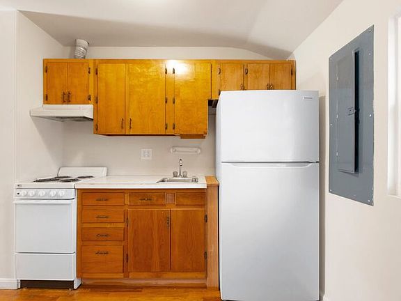5th image of 8205 Passapatanzy Dr #B