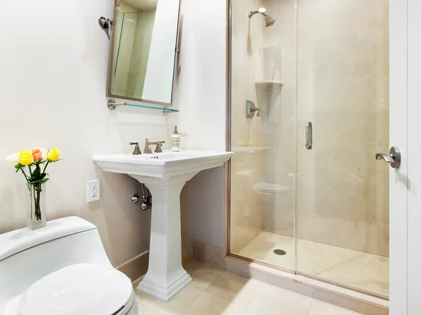 240 Riverside Boulevard image 12 of 16