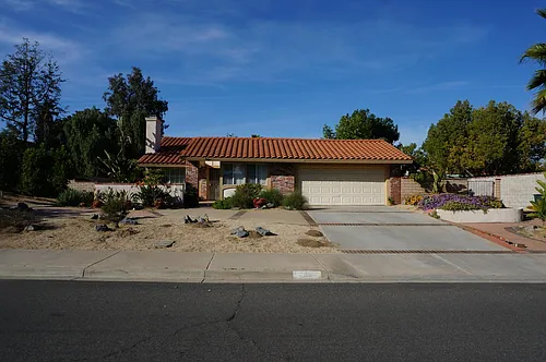 288 Cottonwood Ave Photo 1