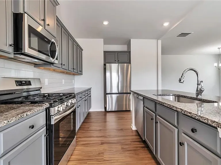 118 Briarwood Dr — Photo 11