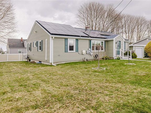 2nd image of 72 Beardsworth Rd
