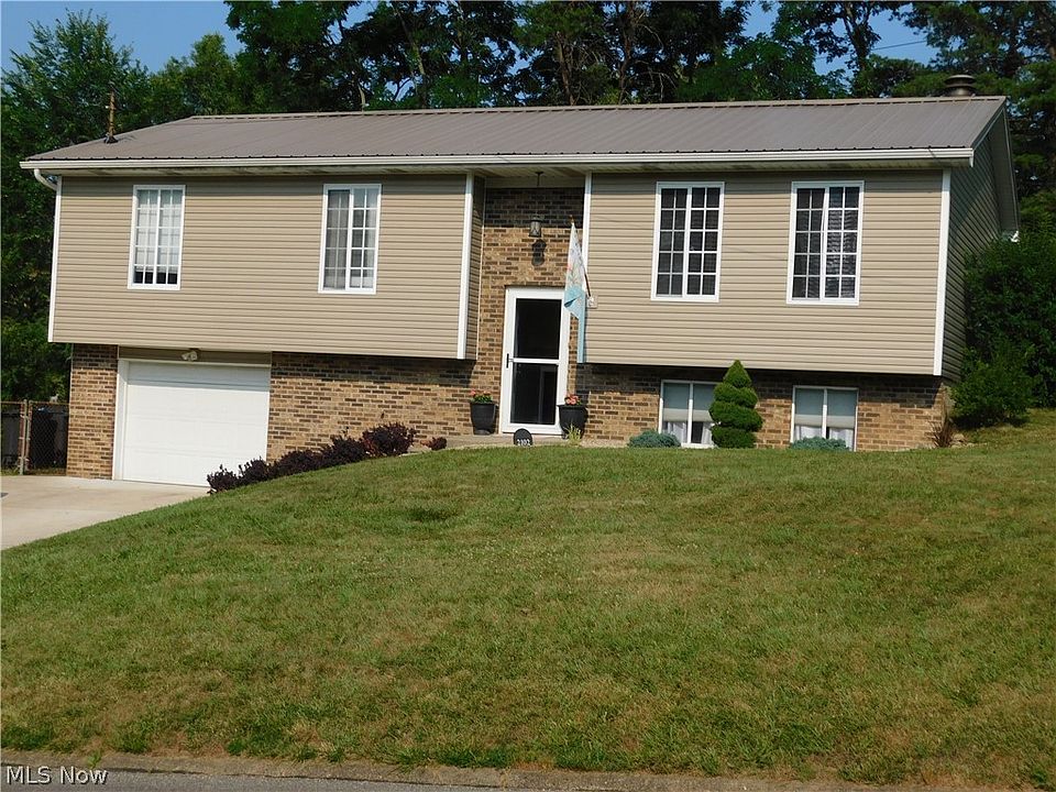 1st image of 2102 Division Street Ext