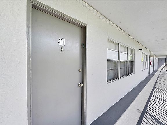 4th image of 400 SW 134th Way #411 F