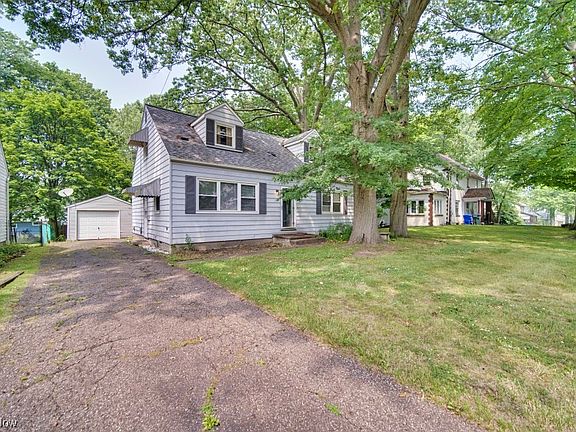2nd image of 247 Morrison Ave