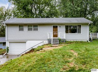 7723 Evans St, Omaha, NE 68134