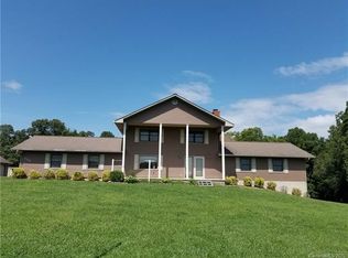 728 Wiggins Rd, Mooresville, NC 28115