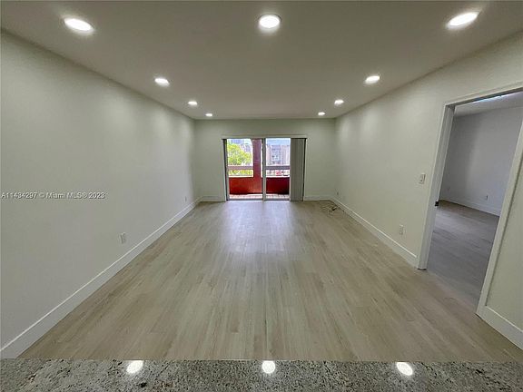 2nd image of 7720 Camino Real E #412