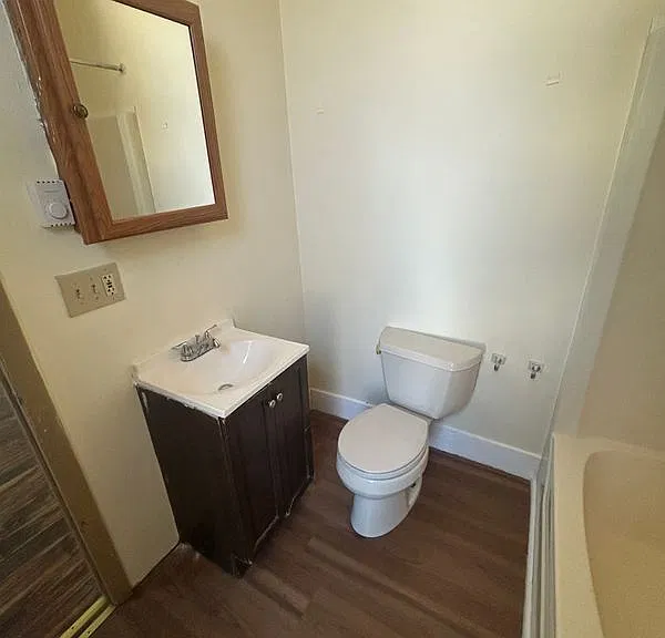 469 Clinton Ave — Photo 8