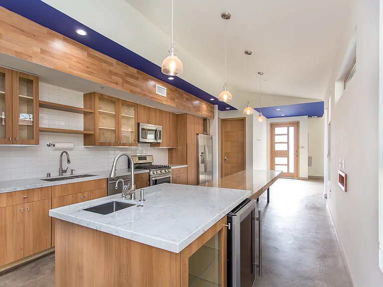 2854 Westwood Blvd — Photo 7