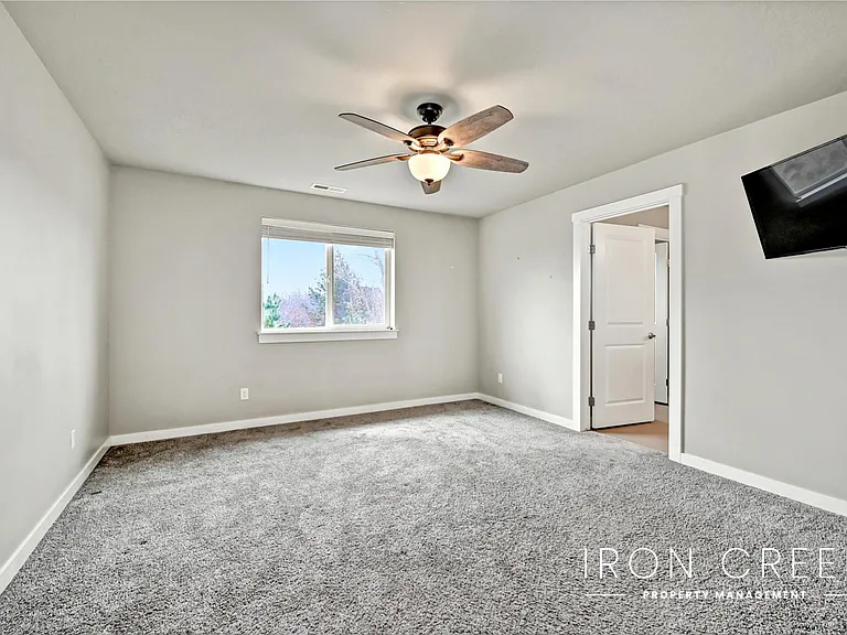 2229 E Kamay Dr — Photo 10