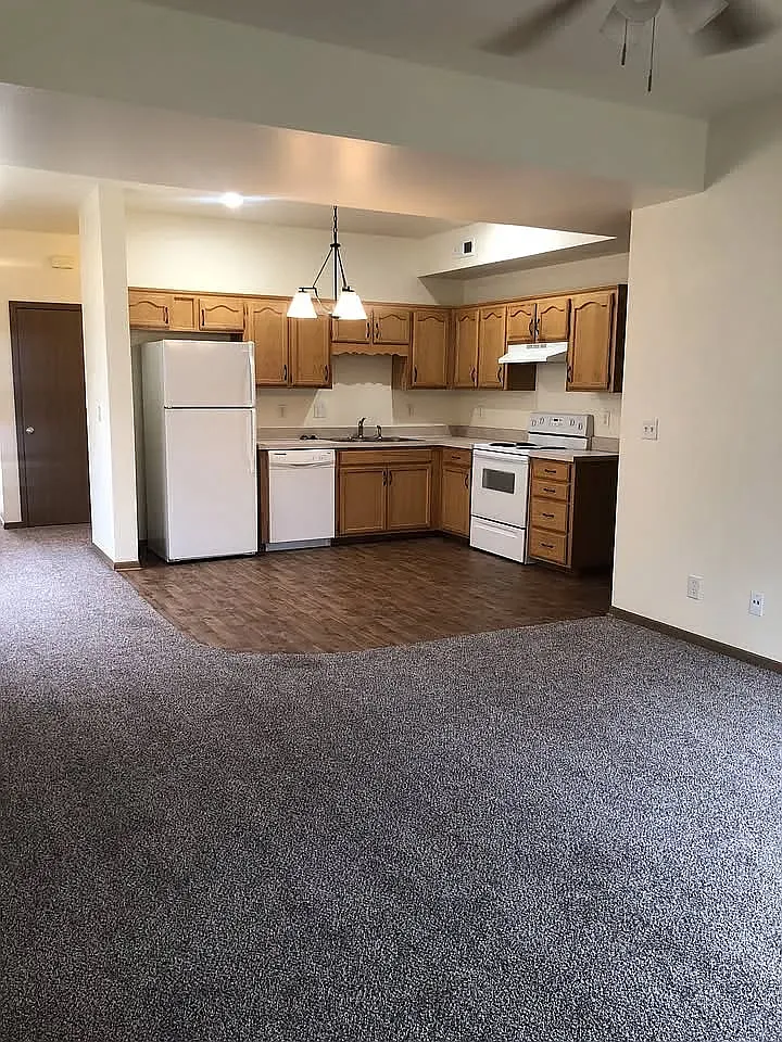 2 bed, 2.5 bath, $1,350 — Photo 4