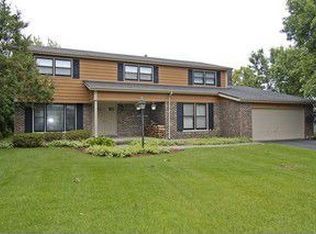 885 Bosworthfield Rd, Barrington, IL 60010